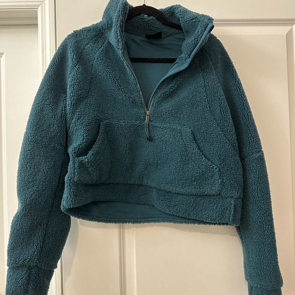 Lululemon fleece scuba funnel neck XS/S